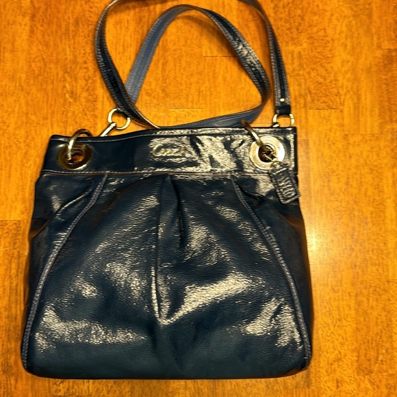 Coach Ashley shoulder/handbag. Navy Blue - Picture 3 of 8